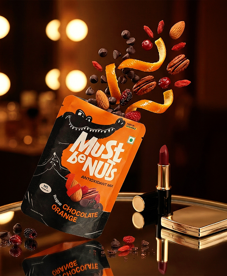 Crunchy mixed nuts product